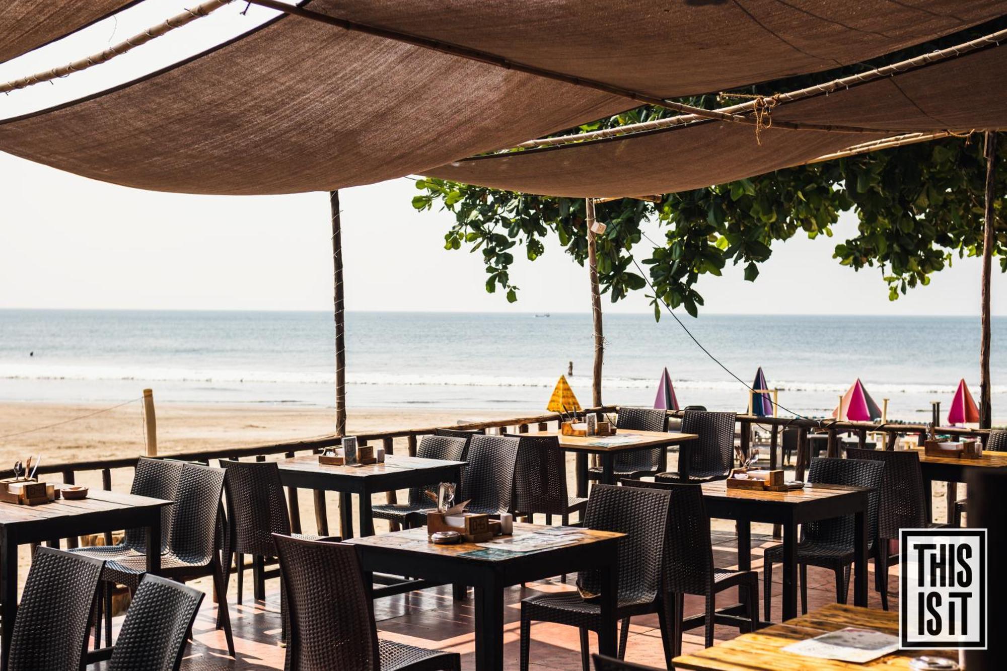 This Is It Beachfront - Rooms, Cafe & Events Arambol Buitenkant foto