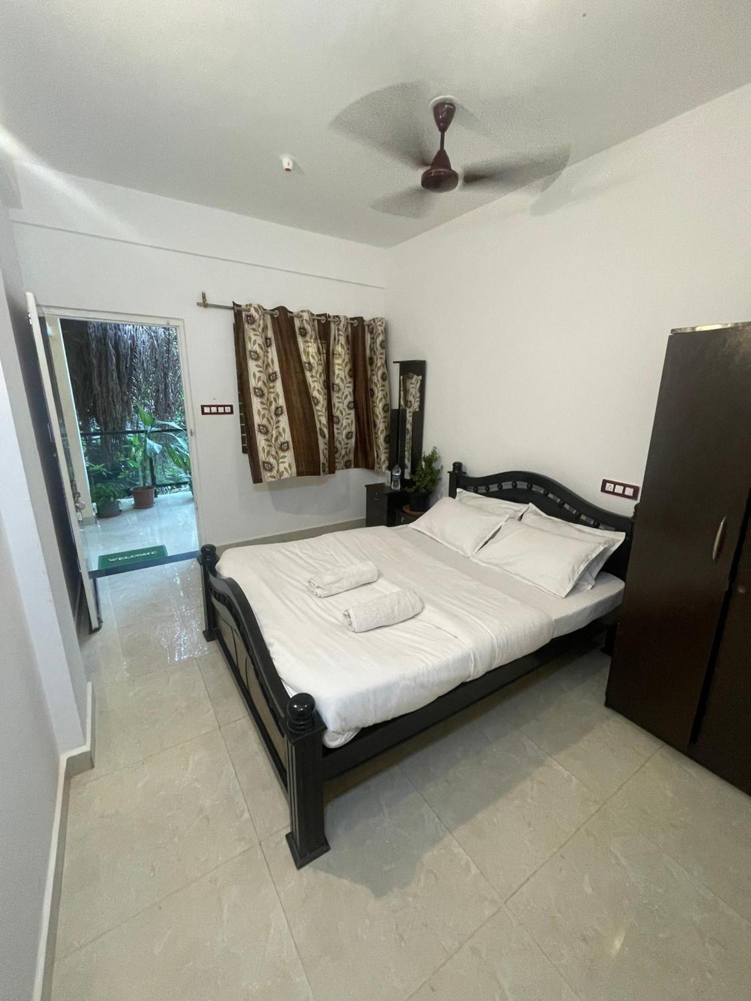 This Is It Beachfront - Rooms, Cafe & Events Arambol Buitenkant foto