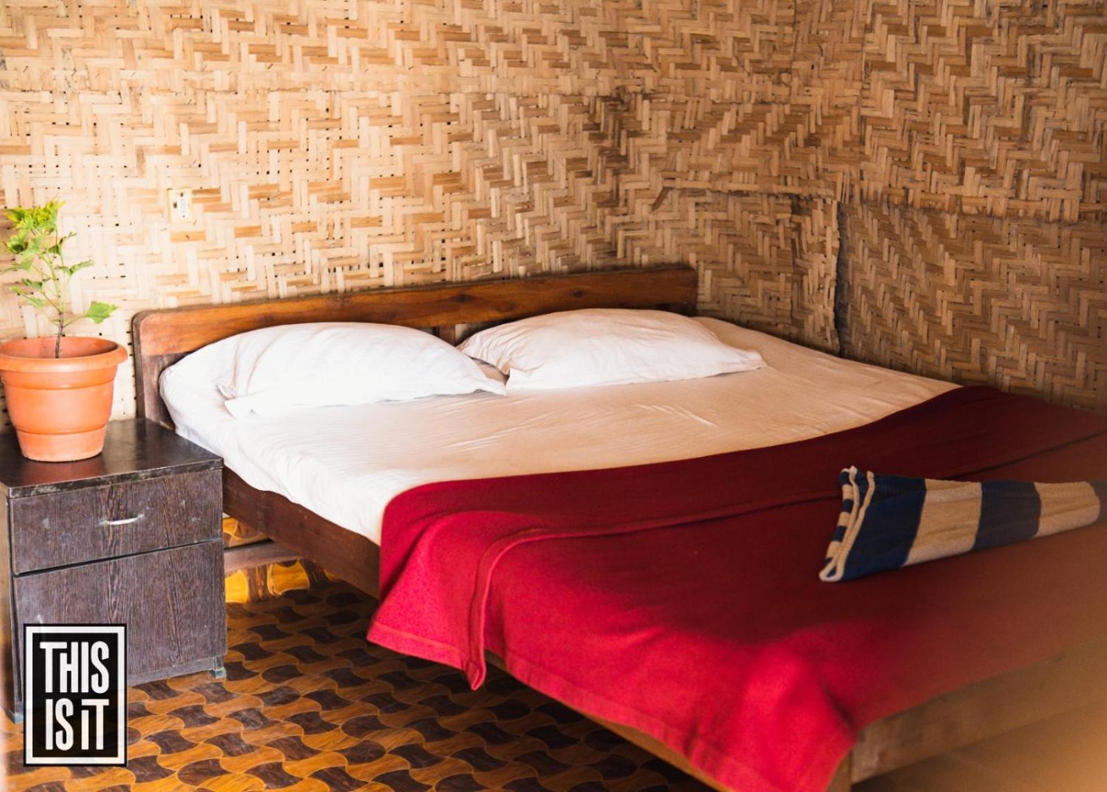 This Is It Beachfront - Rooms, Cafe & Events Arambol Buitenkant foto